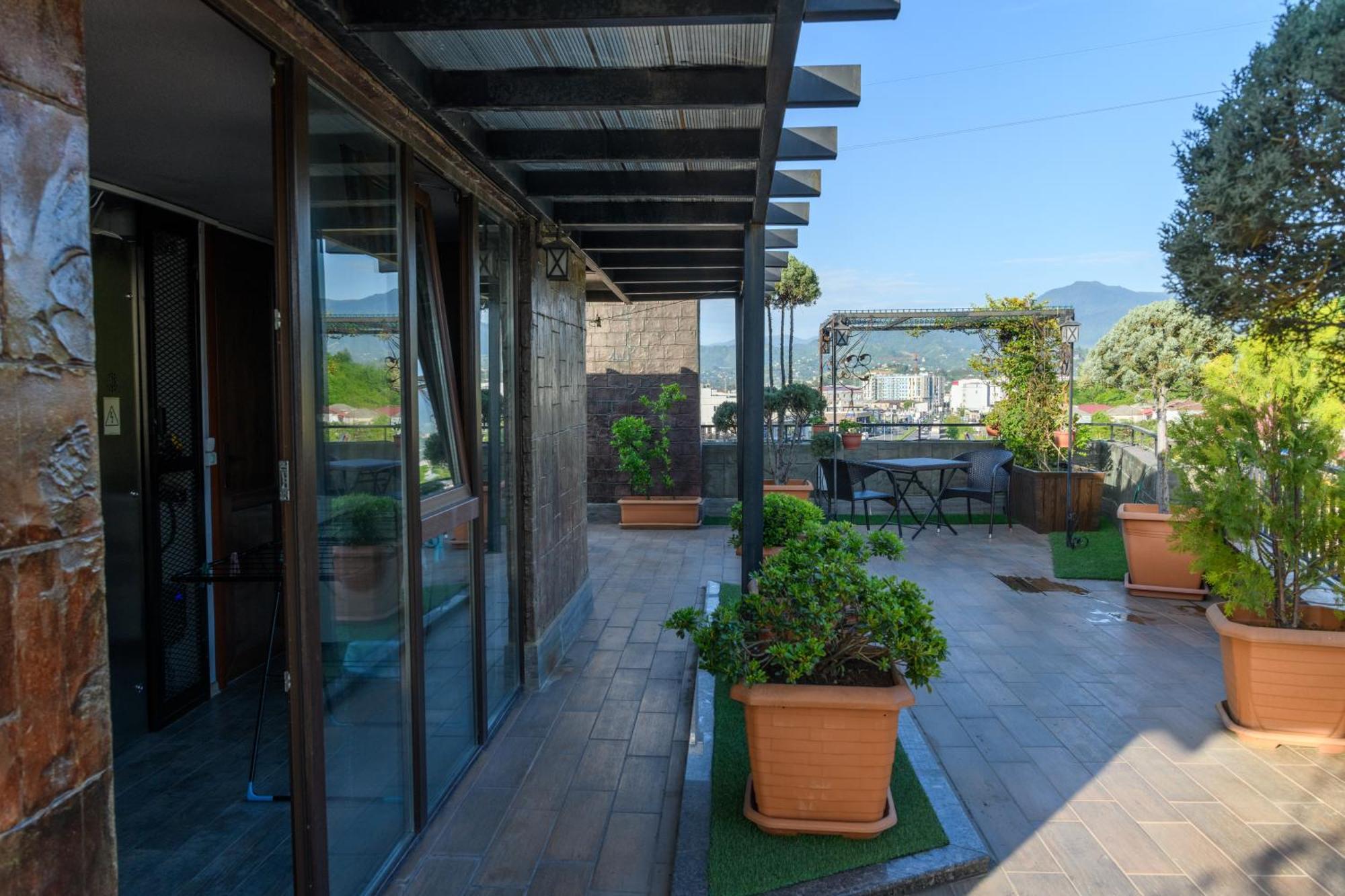Hotel Sunny Batumi Exterior photo